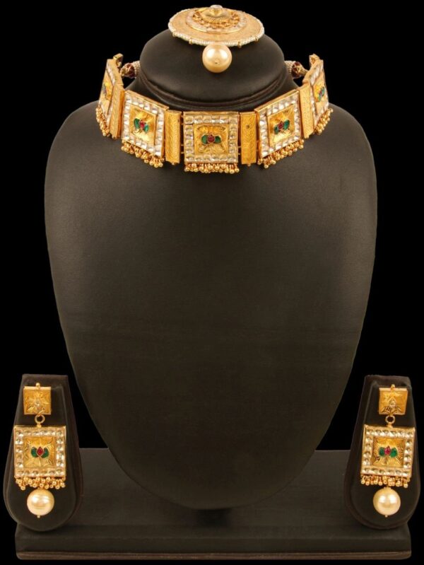 BUY Exclusive Choker Style Antique Necklace Set For Bride - Image 6