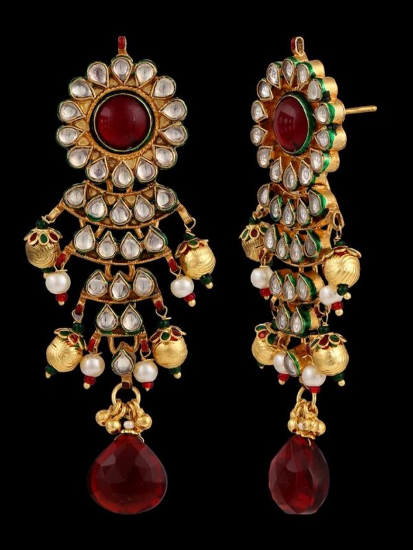 Buy Exclusive Splendour Kundan Jewelry Set - Image 4