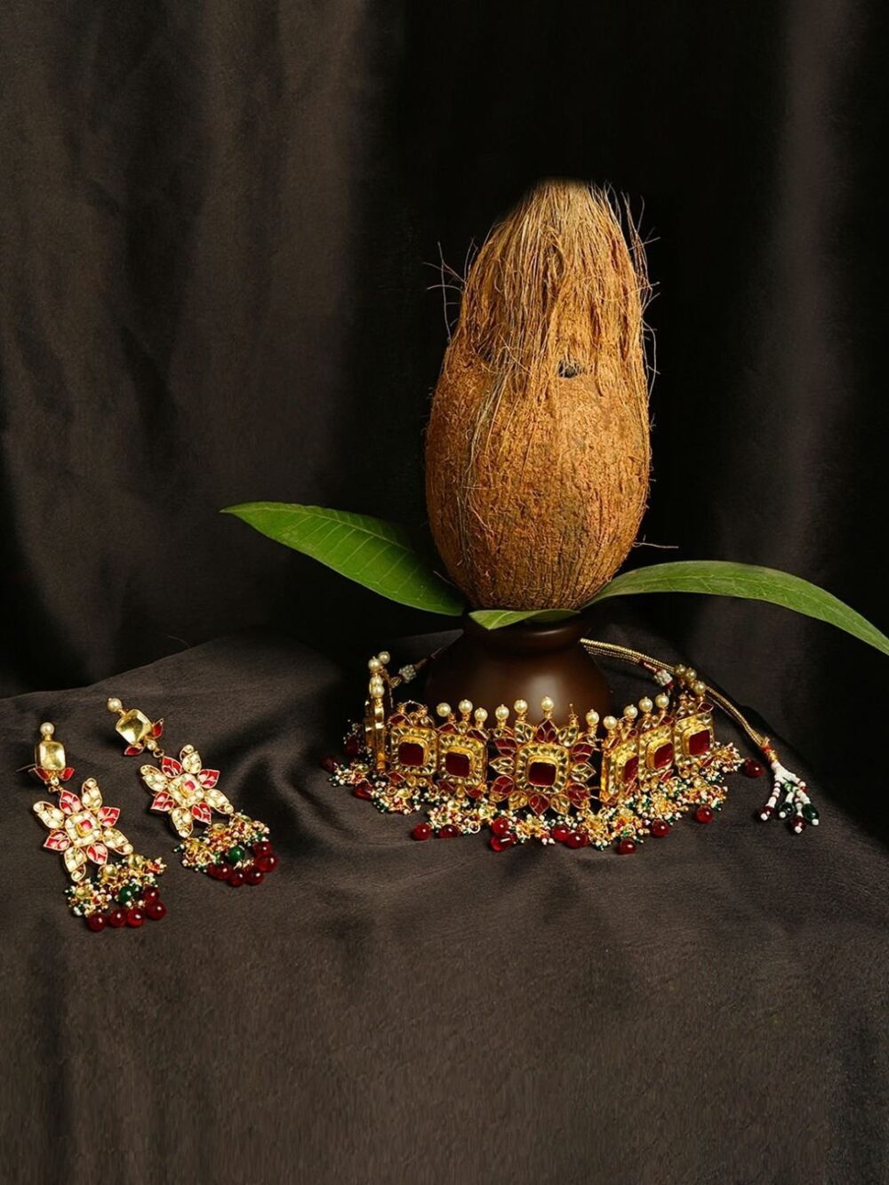 Buy Timeless Kundan Gemstone Necklace - Image 6