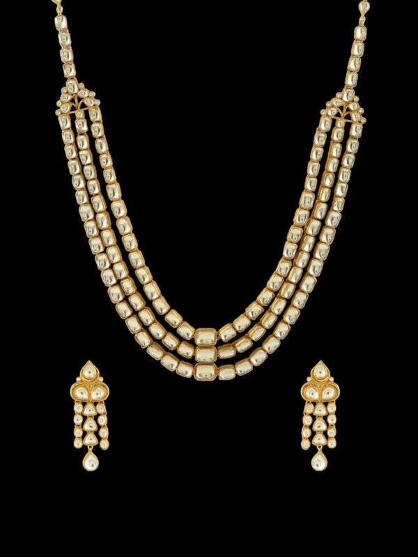 Buy Stunning Kundan Jadau Ensemble - Image 5