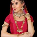 Exquisite Indian Kundan and Faux Pearl Bridal Jewelry Set (Gold-Tone)