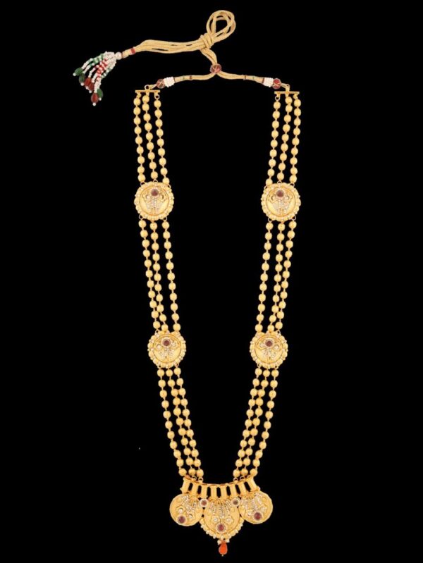 Exquisite Indian Kundan and Faux Pearl Bridal Jewelry Set (Gold-Tone) - Image 7