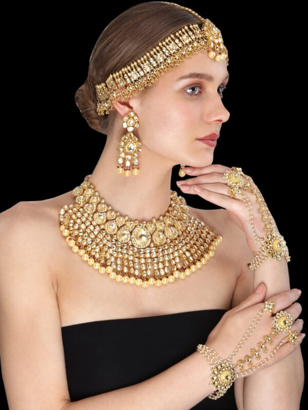 Buy Opulent Kundan Elegance Set - Image 14