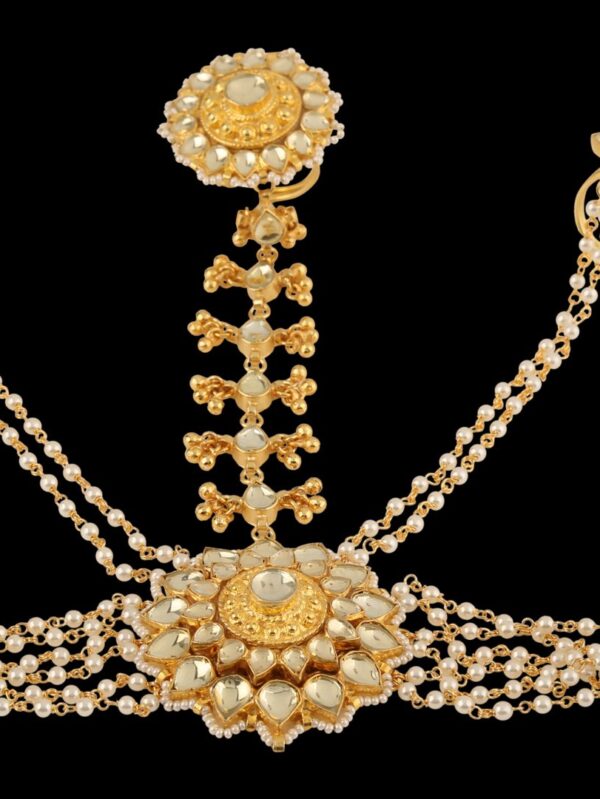Buy Opulent Kundan Elegance Set - Image 4