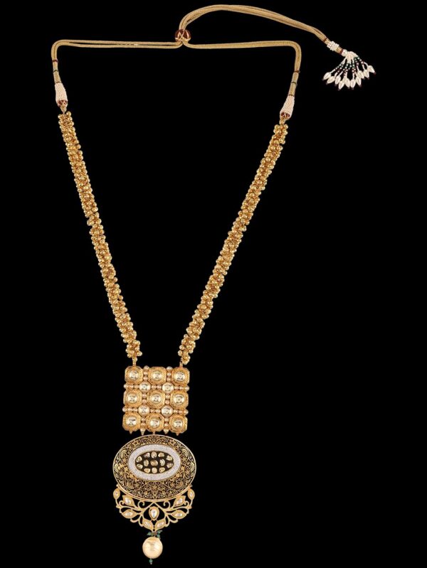 Buy Enchanting Kundan Gemstone Set - Image 6