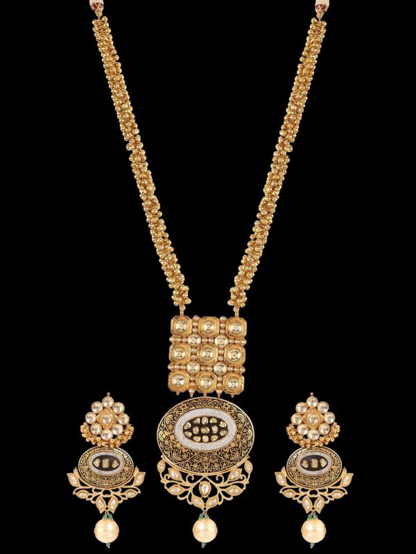 Buy Enchanting Kundan Gemstone Set - Image 7