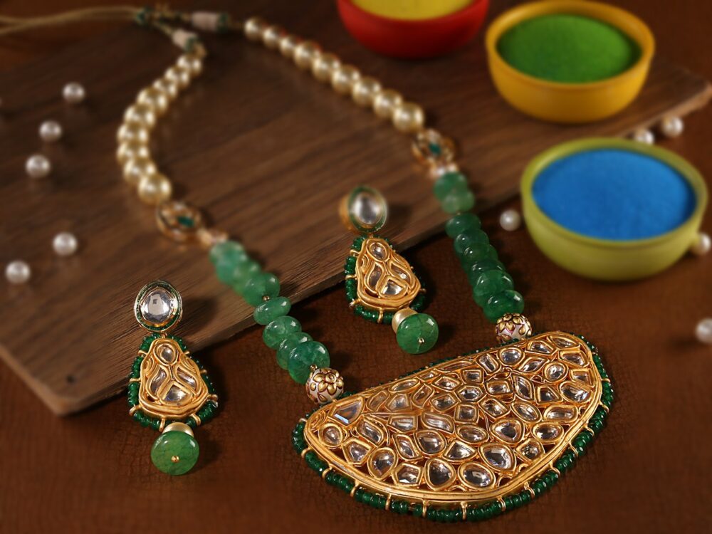 Buy Opulent Kundan Temple Jewelry - Image 5