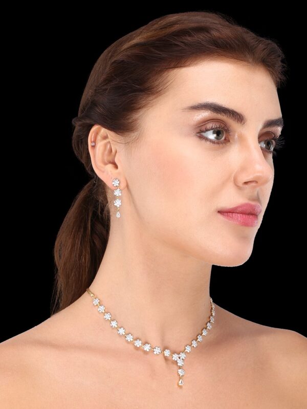 Buy Regal Radiance Necklace