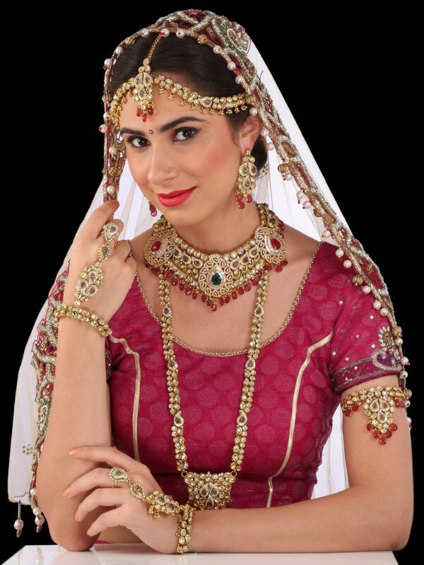 Buy Lustrous Luxury American Diamond Necklace Set