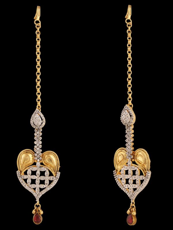 Gold-Polished Cubic Zirconia Bridal Set with Necklace Choker, Earrings, and Maang Tikka - Image 5