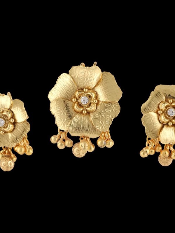 Buy Mini Flower Petal Design Antique Gold Finished Bridal Jedwelry - Image 5