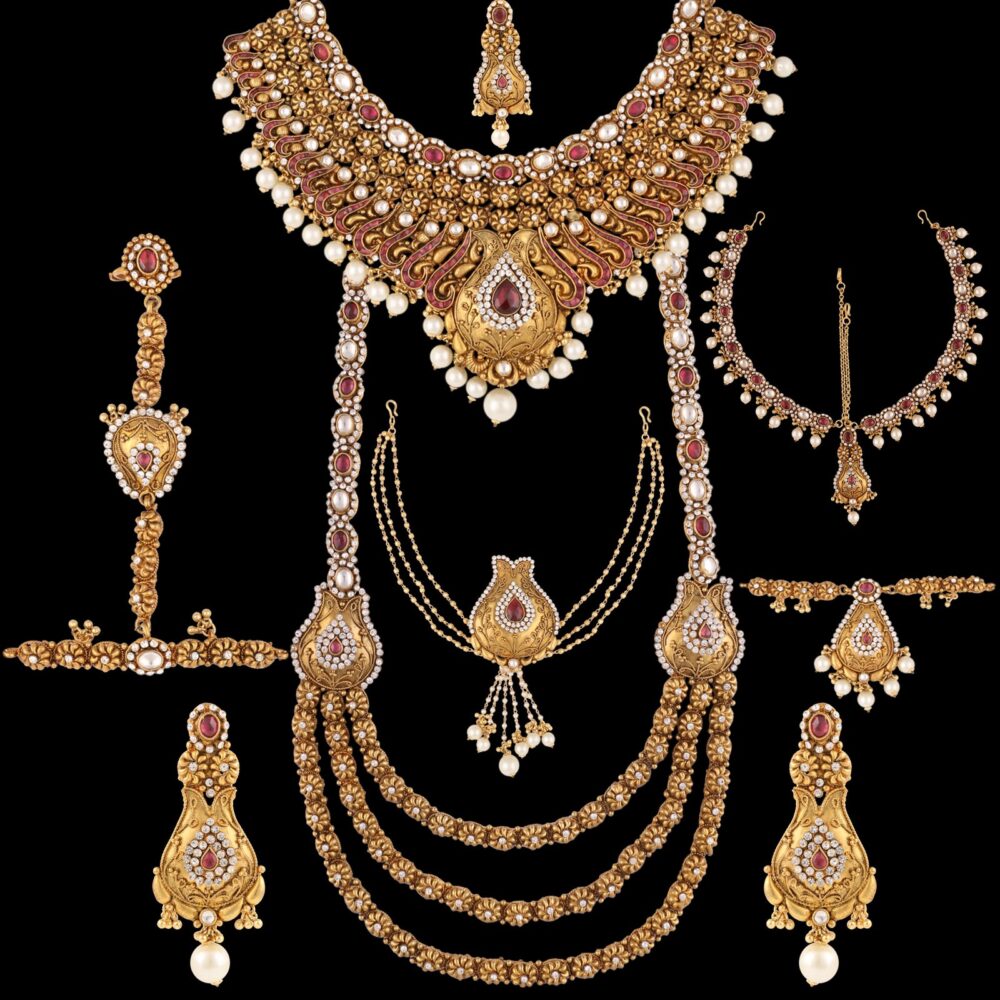 Buy Classic Kundan Bridal Set and (Nose Ring) - Image 5
