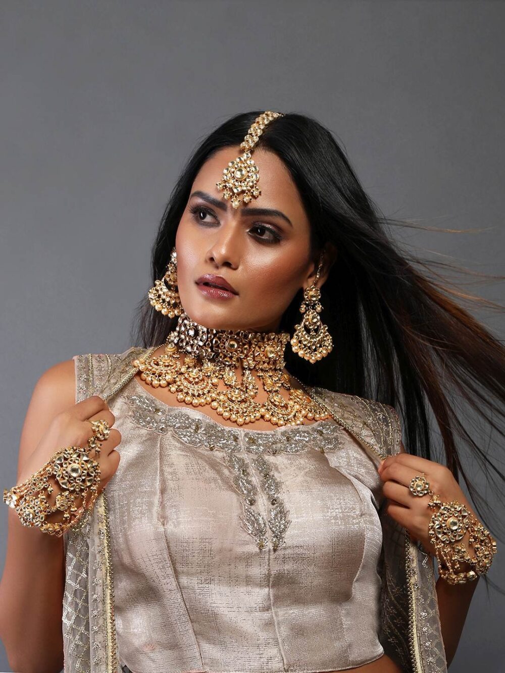 Buy Timeless Kundan Bridal Opulence - Image 2