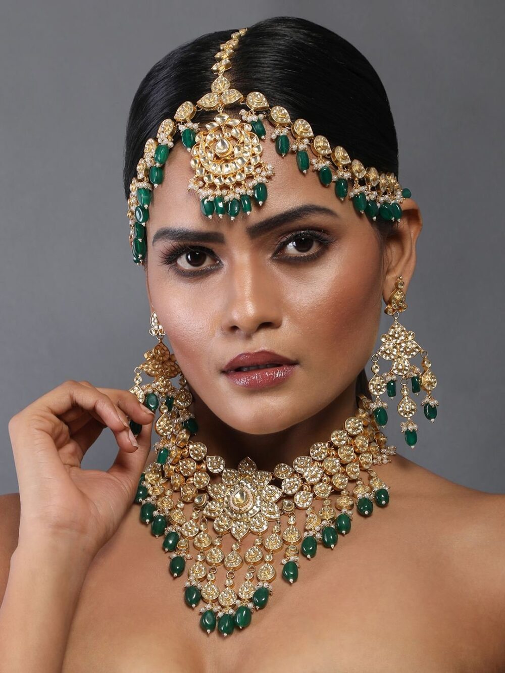 Buy Ethereal Kundan Meenakari Choker - Image 2