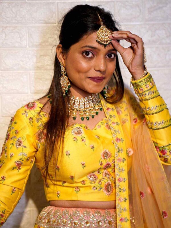 Buy Intricate Kundan Choker Set - Image 3