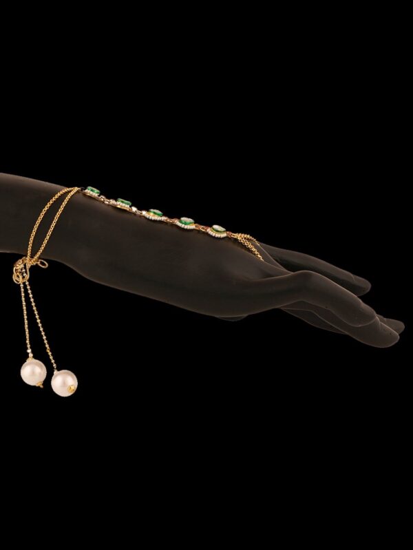 Elegant kundan hathful - Image 4