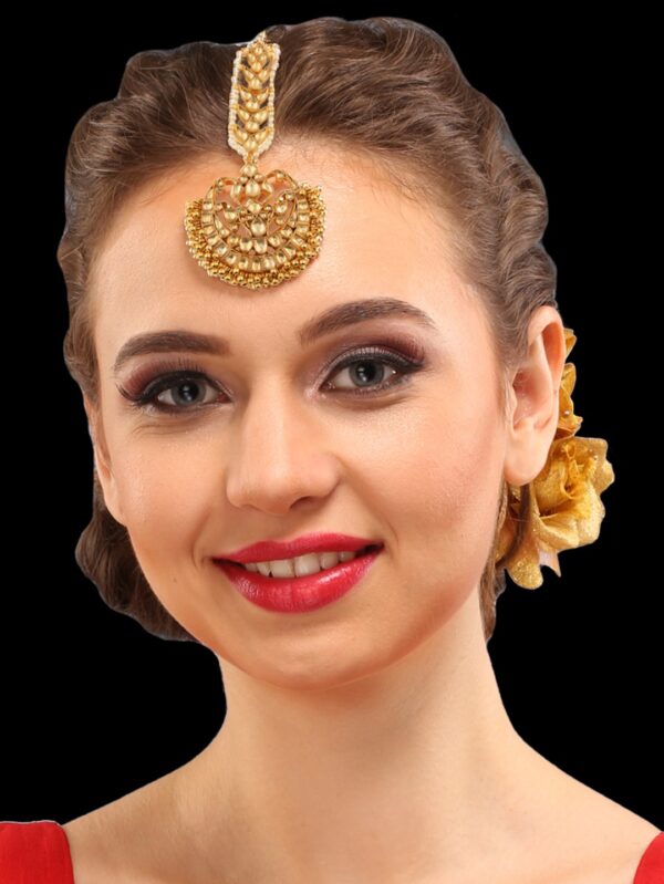 Damini Style Big Golden Maang Tikka With Small Moti