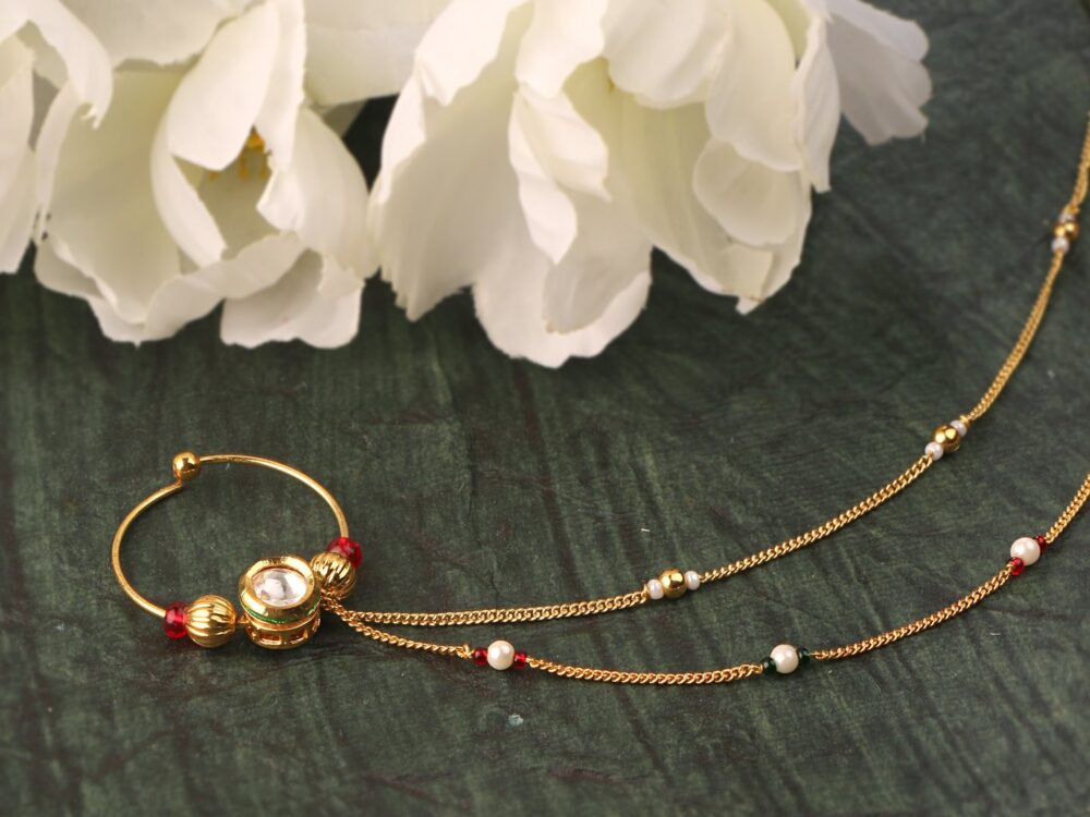 Gold finish with white polki small nose ring