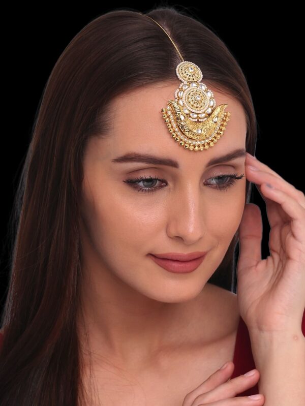 Semi Precious Gold Finished Antique Polkki/ Vilandi/ Maang Tikka