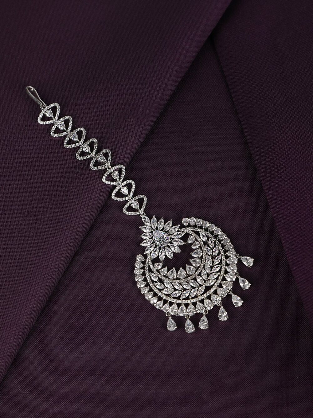 EXTREMELY SENSATIONAL AMERICAN DIAMOND PASSA TIKKA